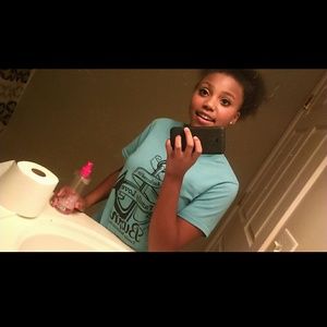 Meet your Posher, Arrionna