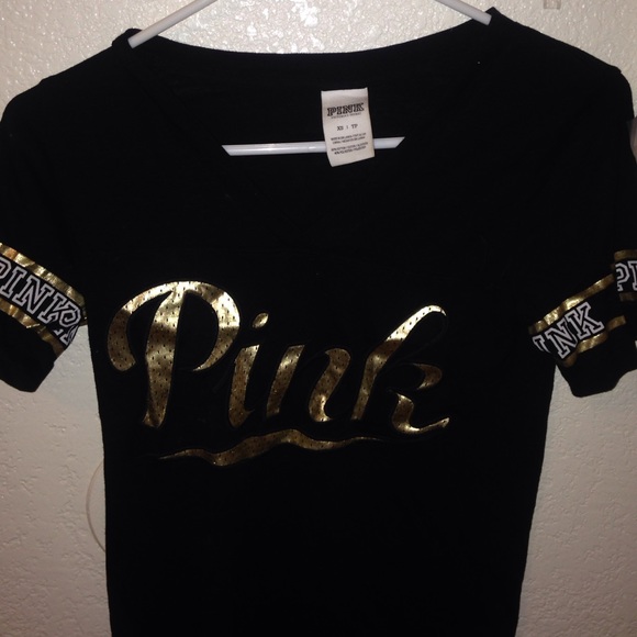 Gold/black vs pink top