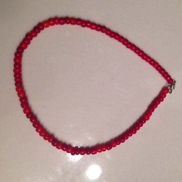 Red beaded almost chocker - Picture 1 of 2