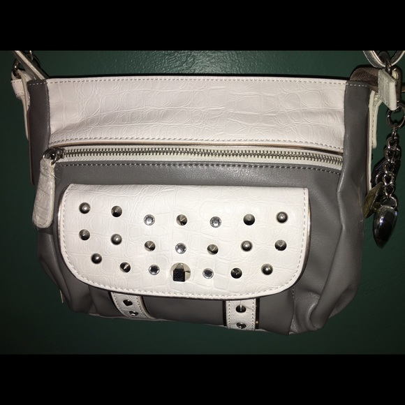 New Silver & White Studded Kathy Van Zeeland Bag - Picture 1 of 4