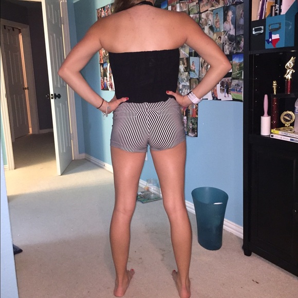 romper. - Picture 2 of 2