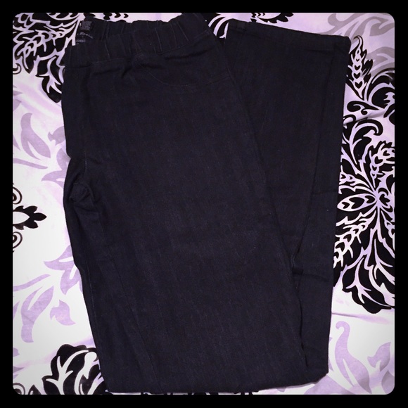 NWOT Black Jeggings