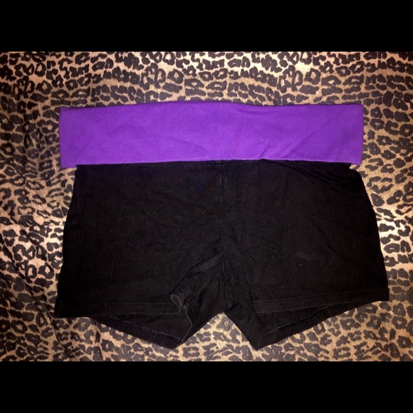 Vs yoga shorts - Picture 2 of 2