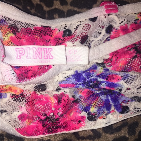 Multi color bra form Vs ,worn like 5 times - Picture 3 of 3