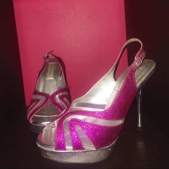 Heels - Picture 1 of 2