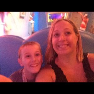 Meet your Posher, Amanda