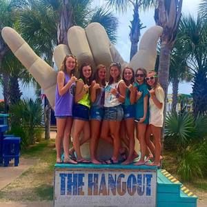 Meet your Posher, Cara