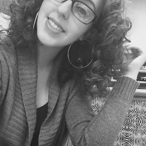 Meet your Posher, April