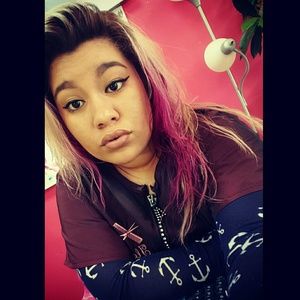 Meet your Posher, Ileana