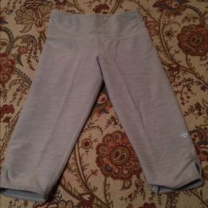 Lululemon crop pants