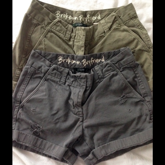 JCREW FACTORY BOYFRIEND SHORT IN BROKEN-IN CHINO