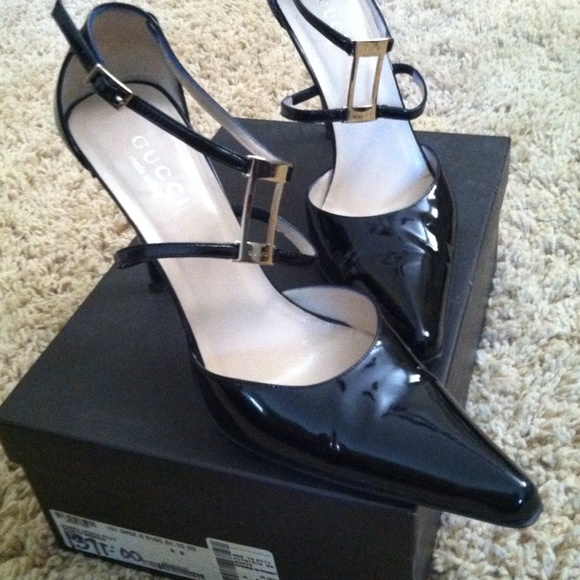 Gucci shoe. Size 9