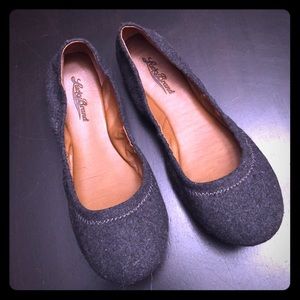 Grey ballet flats