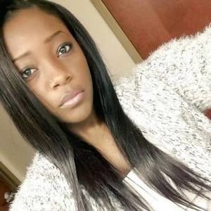 Meet your Posher, Joya