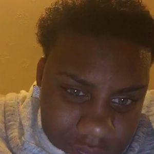 Meet your Posher, Imari