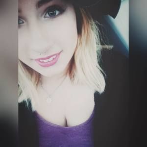 Meet your Posher, Abby
