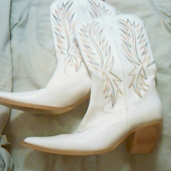White Leather Cowboy boots
