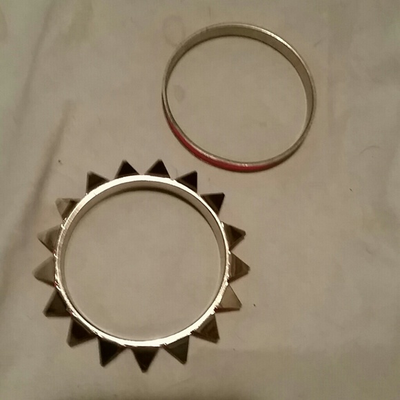 Bracelets - Picture 2 of 2