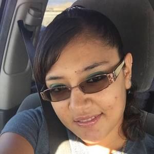 Meet your Posher, Rowina