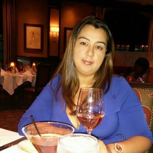 Meet your Posher, Vivian