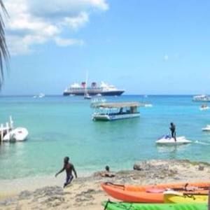 Meet your Posher, Carrie