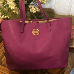 Michael kors tote bag