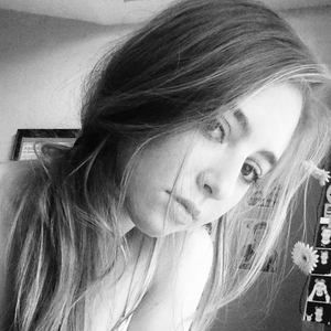 Meet your Posher, Bella