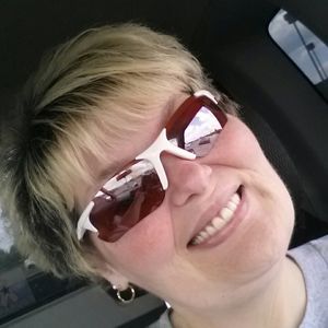 Meet your Posher, Dana