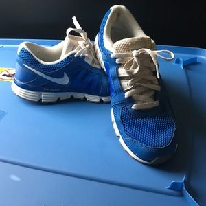 Nike Dual Fusion Running Shoes