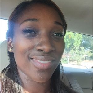 Meet your Posher, Kisha