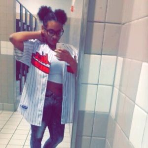 Meet your Posher, Ebony