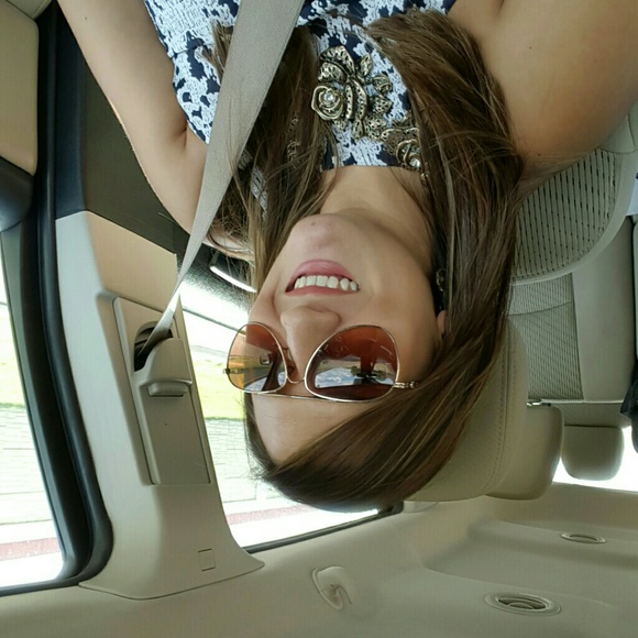 Meet your Posher, Ravin - Picture 1 of 1