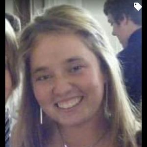 Meet your Posher, Liz