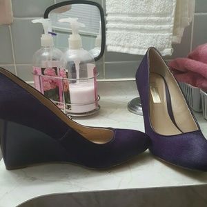 Purple INC wedges.. like brand new!!
