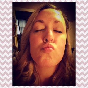 Meet your Posher, Amanda