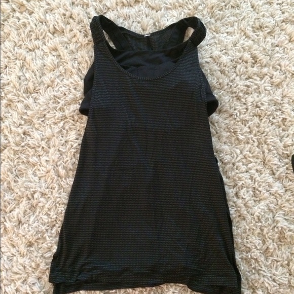 Lululemon open sides top with built in bra