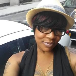 Meet your Posher, Aisha