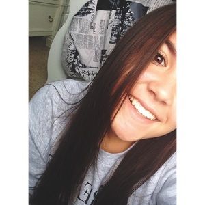 Meet your Posher, Alyssa