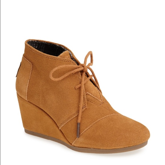 Lace up tan bootie with wedge