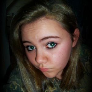 Meet your Posher, Holly