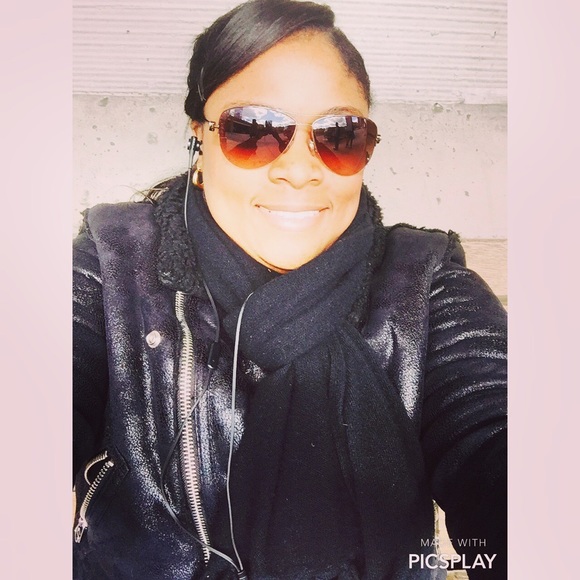 Meet your Posher, Paola