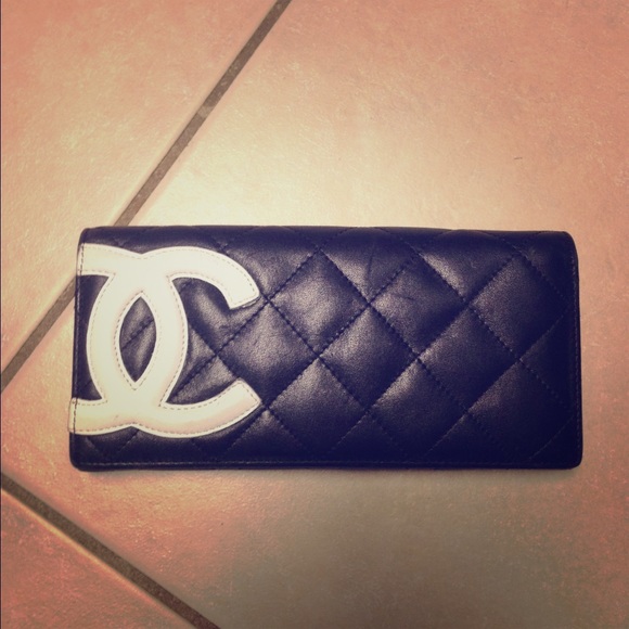 Black and white wallet