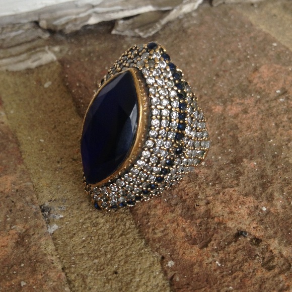 HIGH QUALITY SAPPHIRE TOPAZ RING - Picture 3 of 4