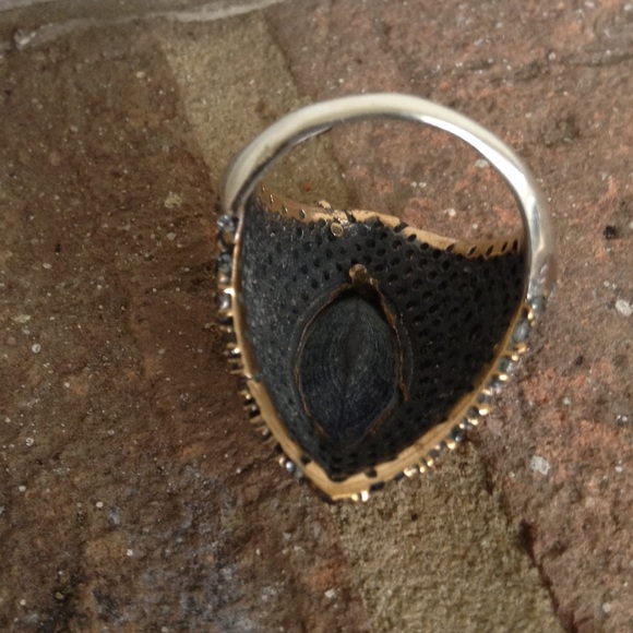 HIGH QUALITY SAPPHIRE TOPAZ RING - Picture 4 of 4