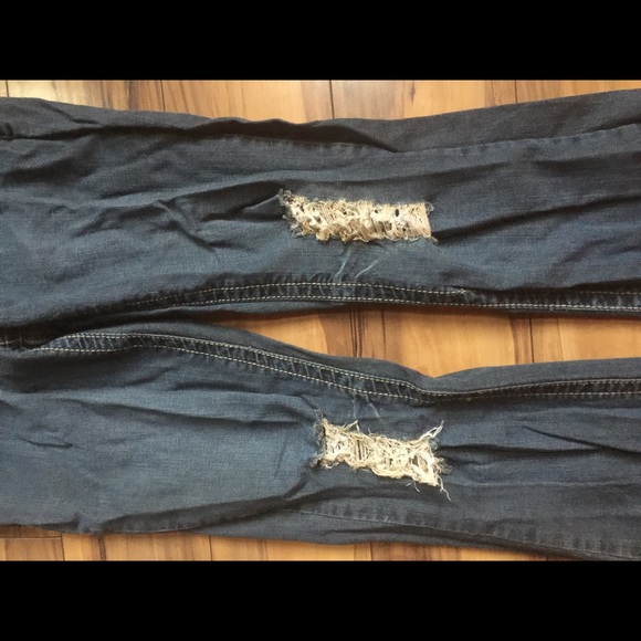 Jeans - Picture 2 of 3
