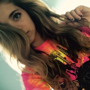 Meet your Posher, Camille