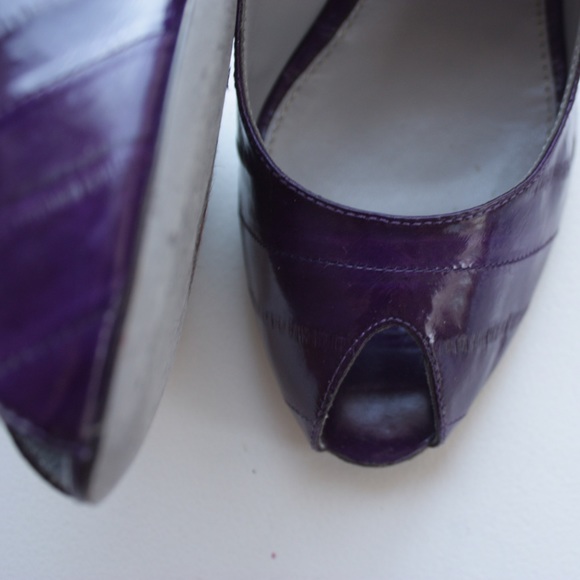 Sergio Rossi Dark Purple Open-Toe Stilettos - Picture 2 of 4