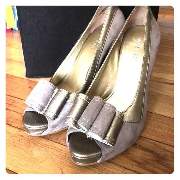 Gray Nine West Peep Toe Pump