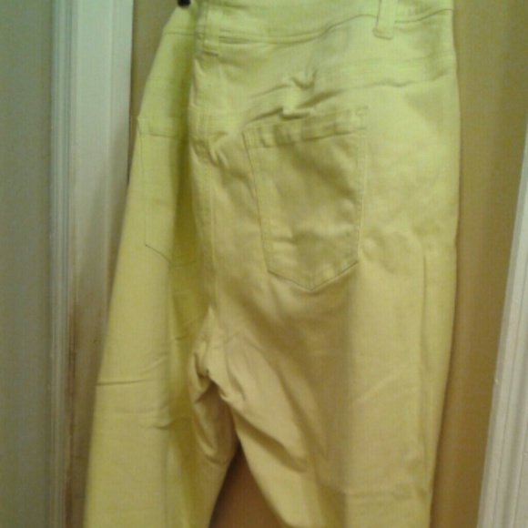 Mustard capris - Picture 2 of 2