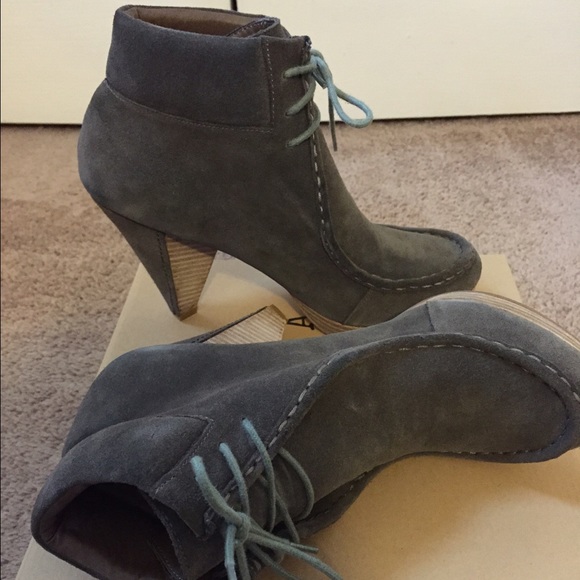 Messeca Booties
